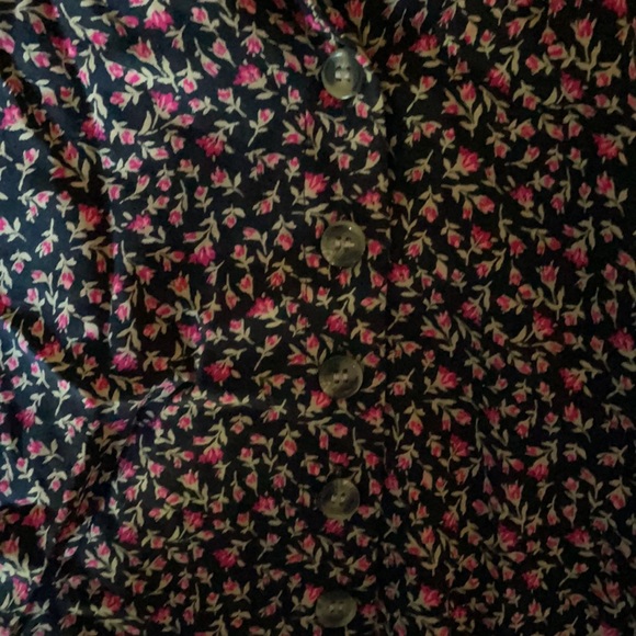 Forever 21 Sleeves Crop Top - Picture 3 of 4